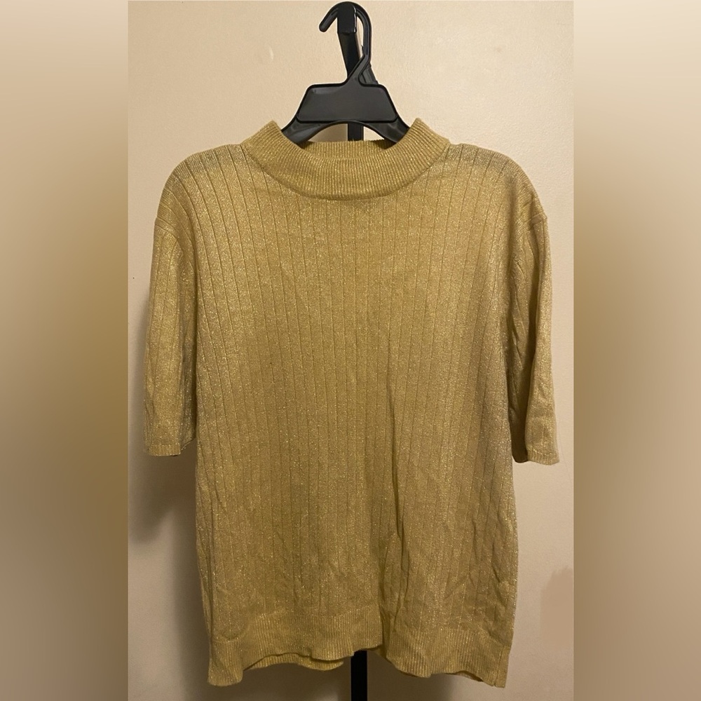 Women’s Large - Sag Harbor Metallic Gold Lightweight Sweater DONATED